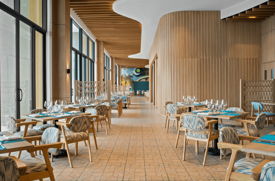 Ẩm thực & trải nghiệm giải trí tại Holiday Inn Hồ Tràm