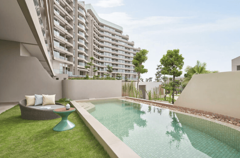 Residences Garden Pool