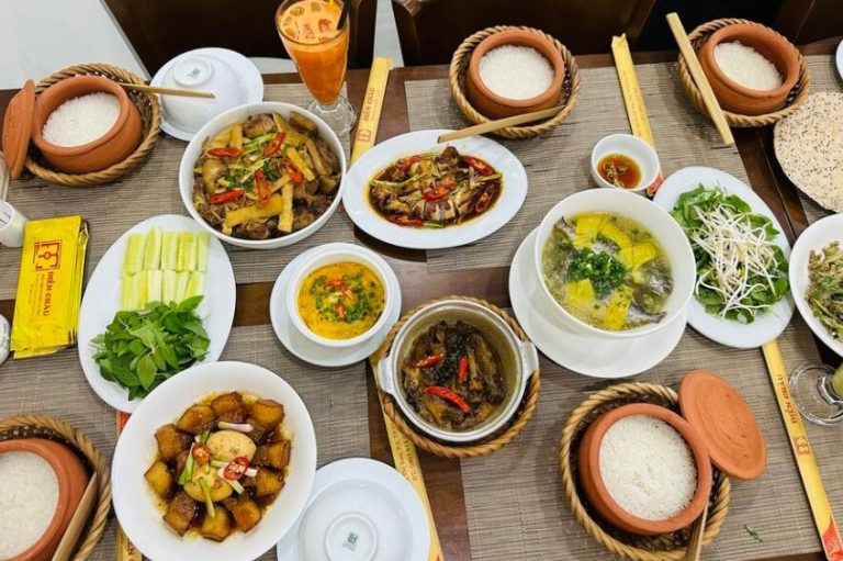 Top 15 Quán Cơm Niêu Vũng Tàu Nổi Tiếng Bạn Không Nên Bỏ Qua