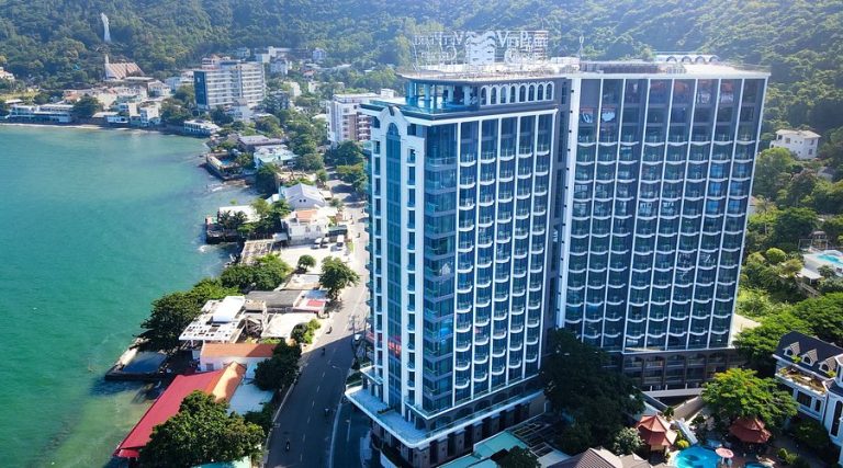 Khách sạn Oyster Bay Vũng Tàu
