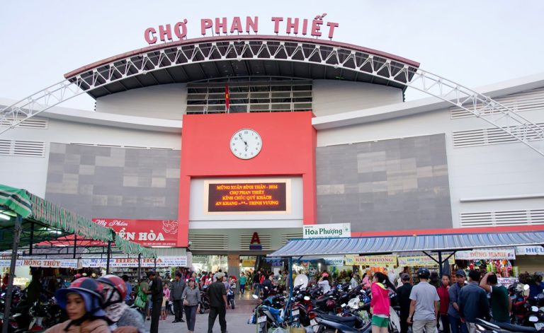 Top 10 Chợ Hải Sản Mũi Né Nổi Tiếng, Tươi Ngon, Giá Rẻ