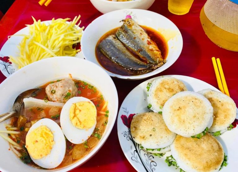 TOP 10 Quán Bánh Căn Mũi Né – Phan Thiết Nổi Tiếng Nhất Định Phải Thử