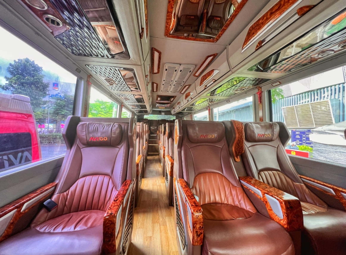 Xe Avigo Limousine