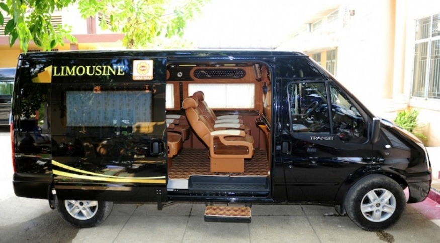 Xe Hoa Mai Limousine