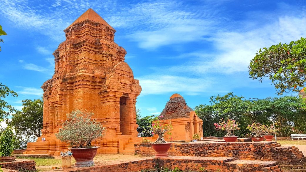Dạo quanh khuôn viên