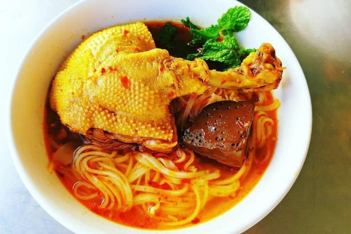 Quán mì Quảng ngon Phan Thiết – Cô Bảy