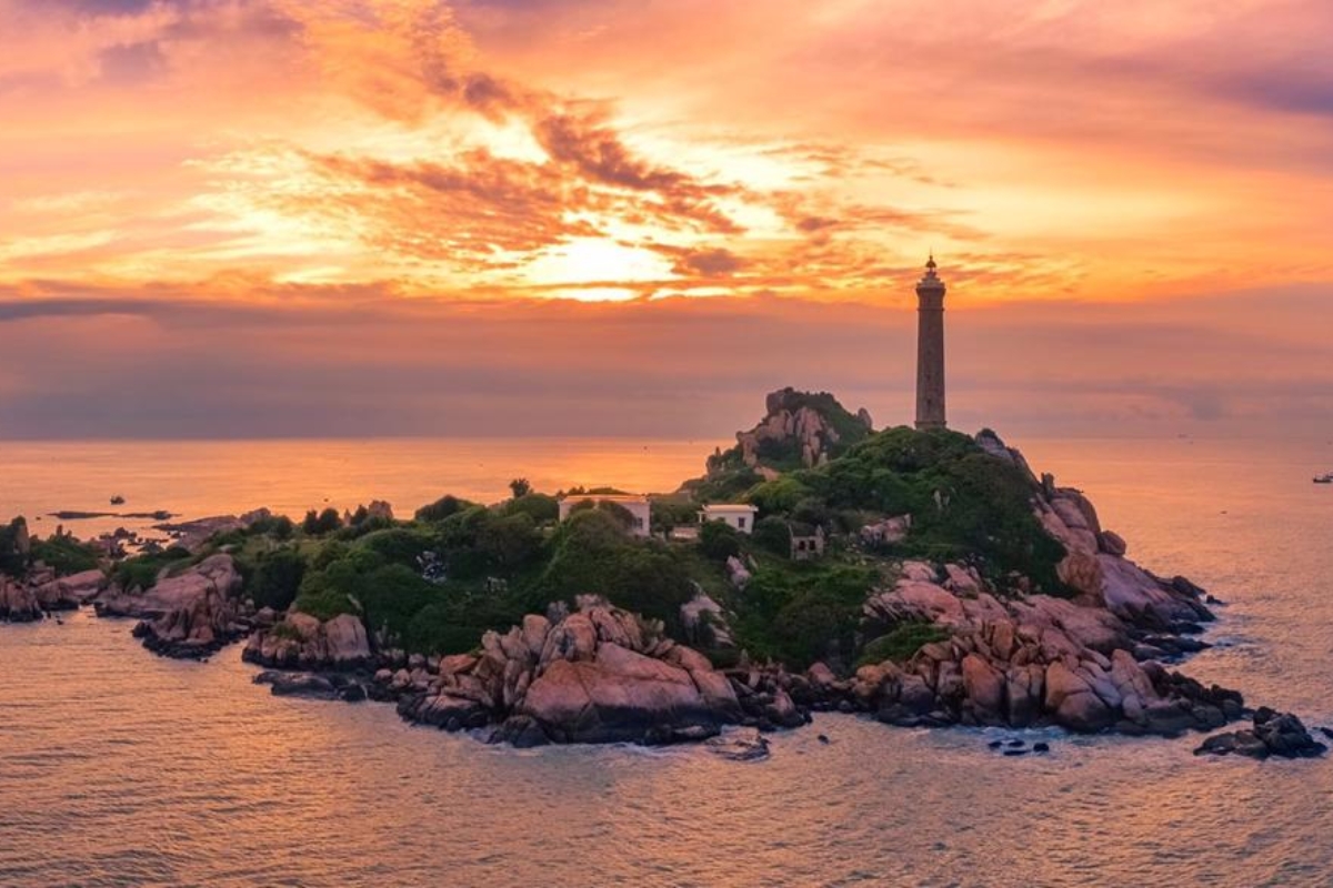 Khám phá hải đăng Kê Gà