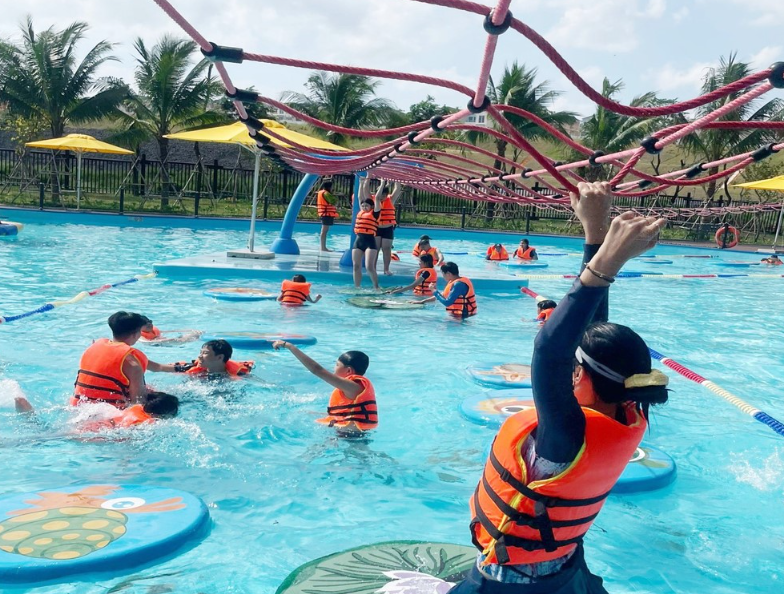 Lính thủy tập trận – Sailor camp