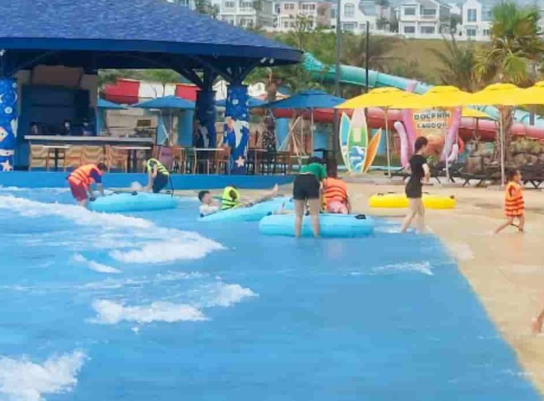 Vịnh sóng ngầm – Typhoon bay
