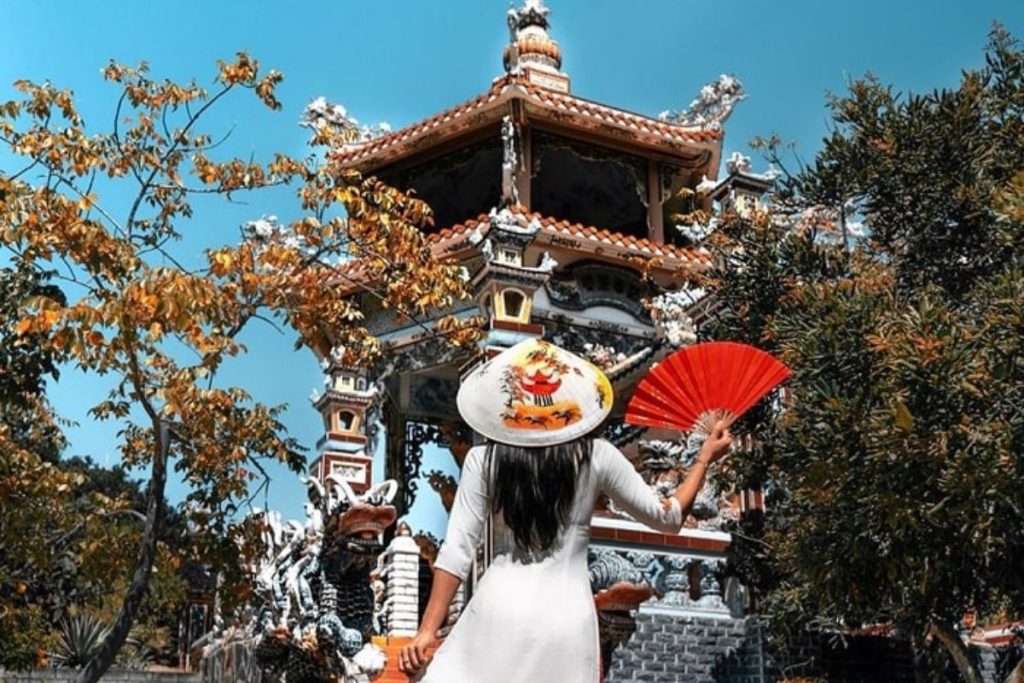 Thời điểm du lịch chùa Hang Bình Thuận