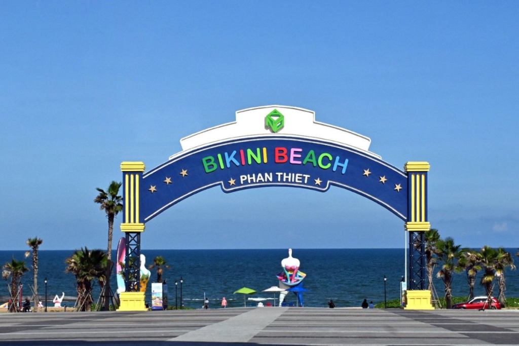 Bãi biển Bikini Beach