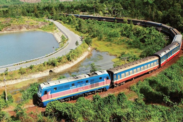 Vé Tàu Đi Phan Thiết: Giá Vé, Giờ Chạy, Tuyến