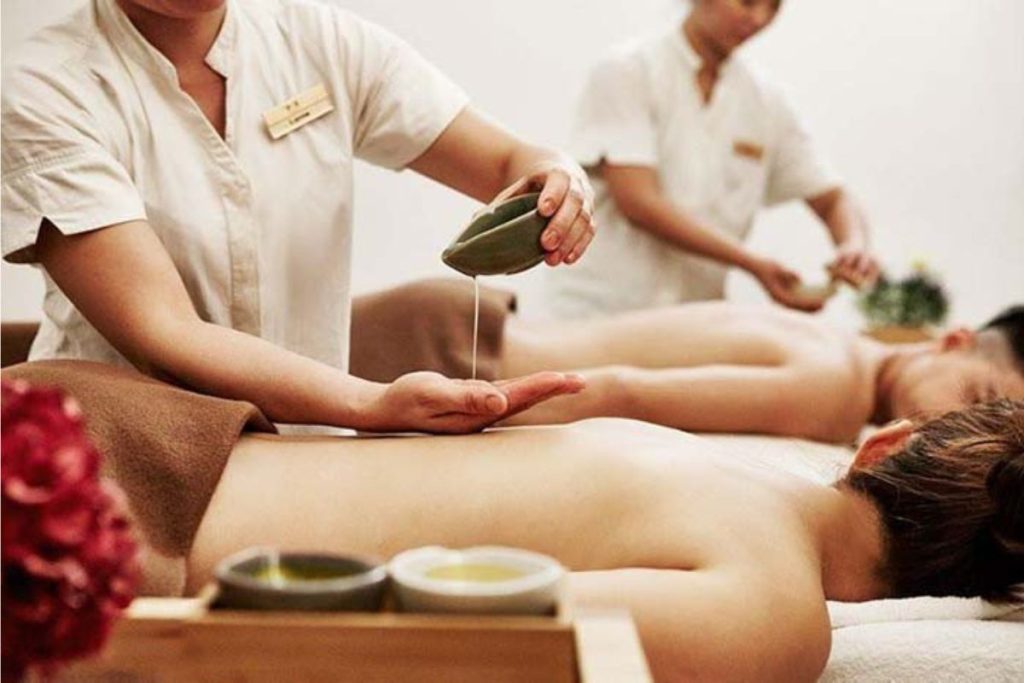 Cúc Hoa Spa - Massage theo phương pháp Đông Y