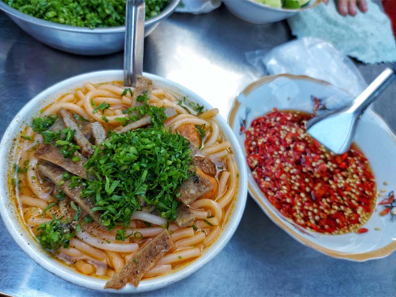 Bánh canh bột gạo chả cá Vũng Tàu