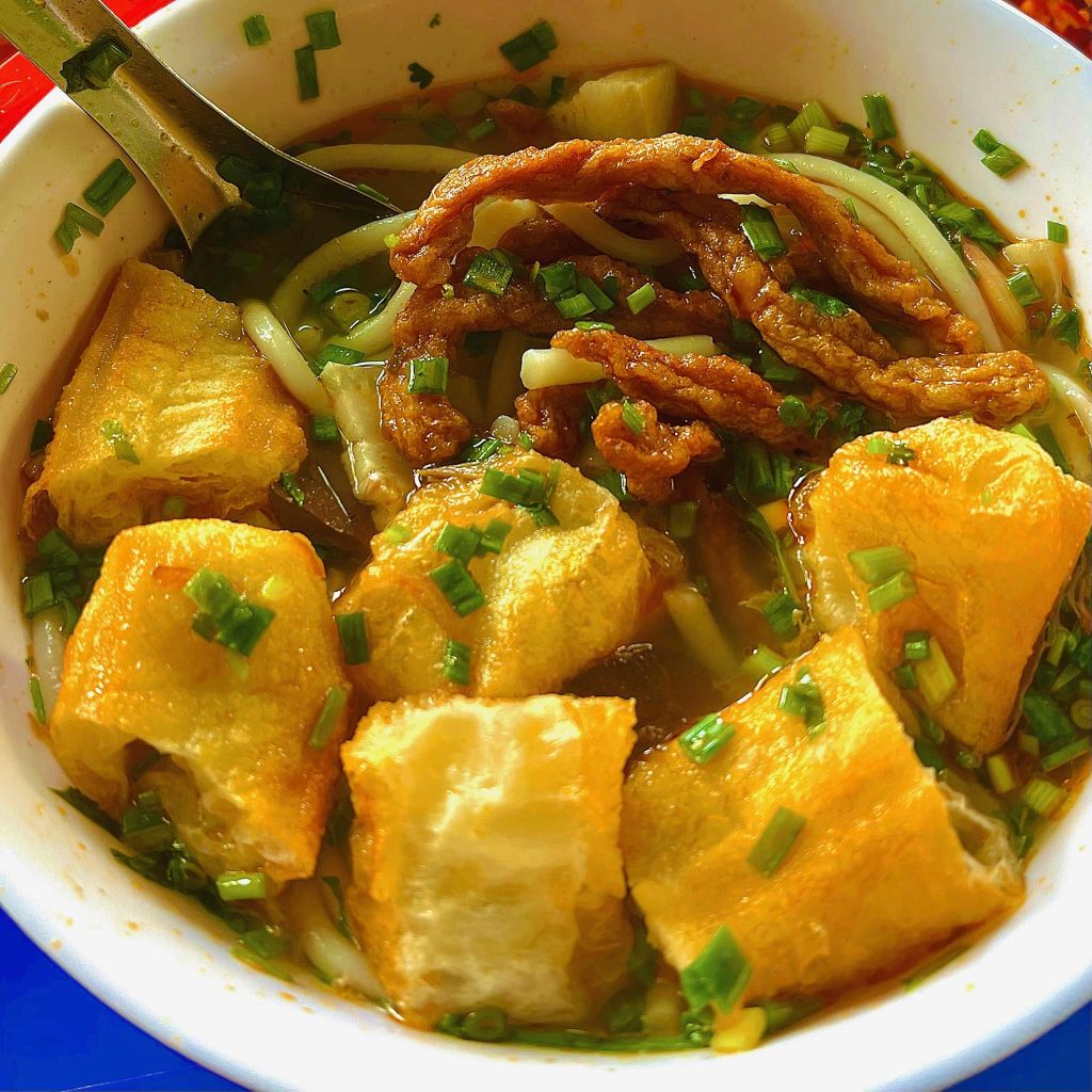 Bánh canh chả cá Cô Ngân