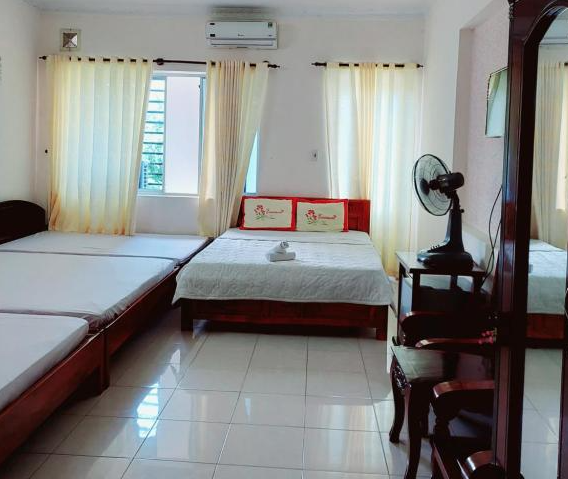 Nhà nghỉ Quang Điệp