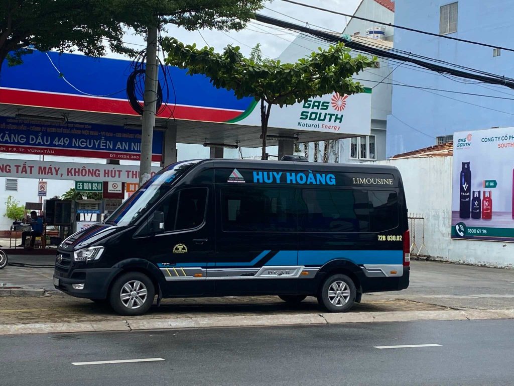 Nhà xe Huy Hoàng