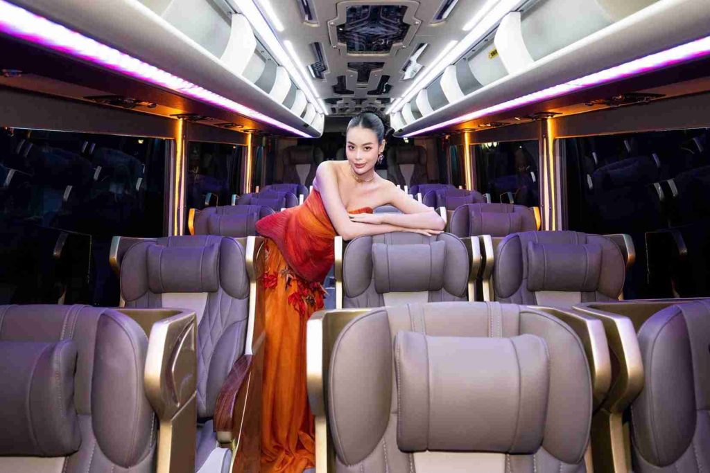 Xe Limousine 18 chỗ