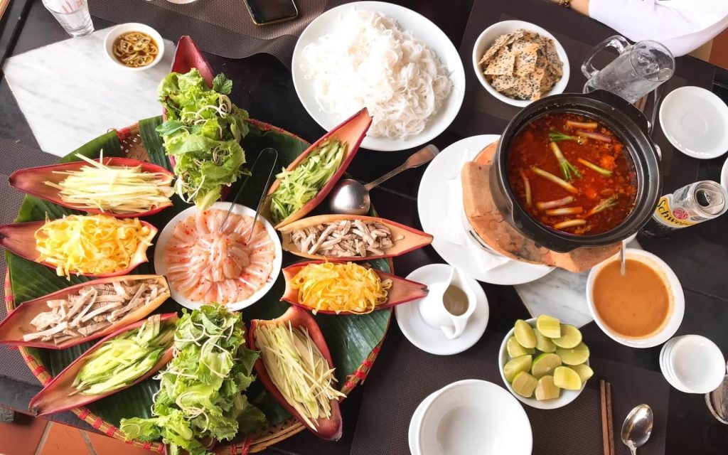 Ẩm thực đặc trưng địa phương nên thử