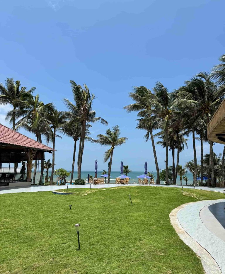 Silver Beach Resort Kê Gà 4 sao