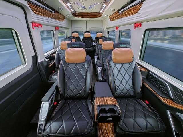 Huy Hoàng Limousine